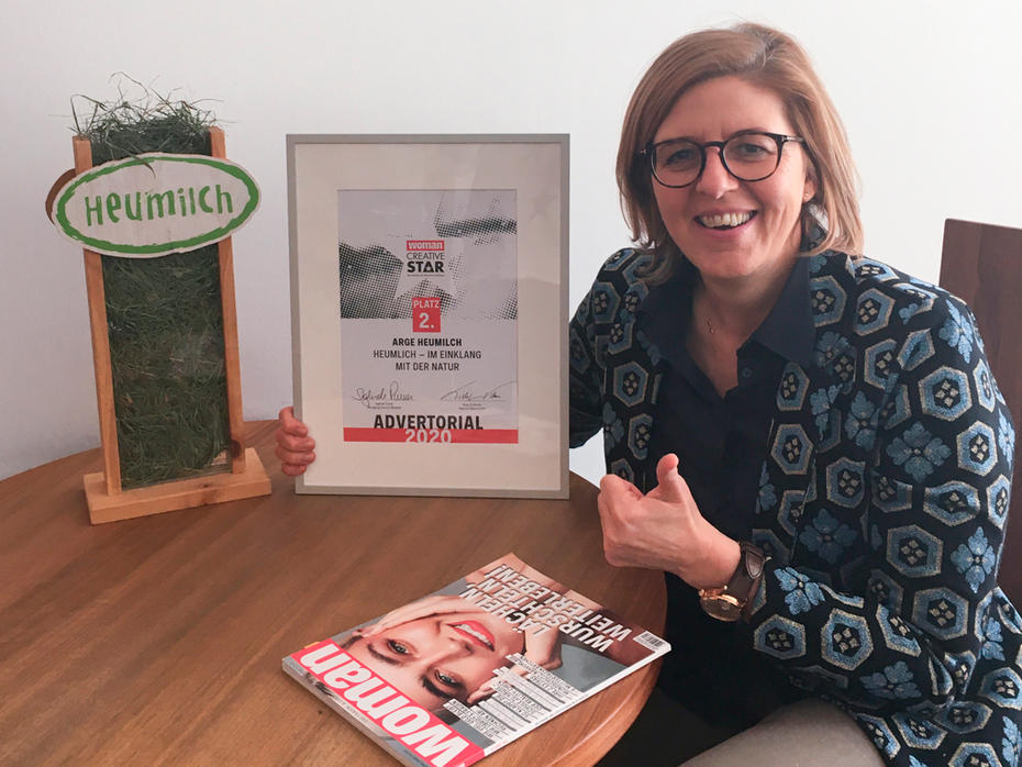 Bild: Arge Heumilch Platz 2 ADVERTORIAL: Arge Heumilch – Heumilch – im Einklang mit der Natur.
Christiane Mösl, Geschäftsführerin ARGE Heumilch Österreich